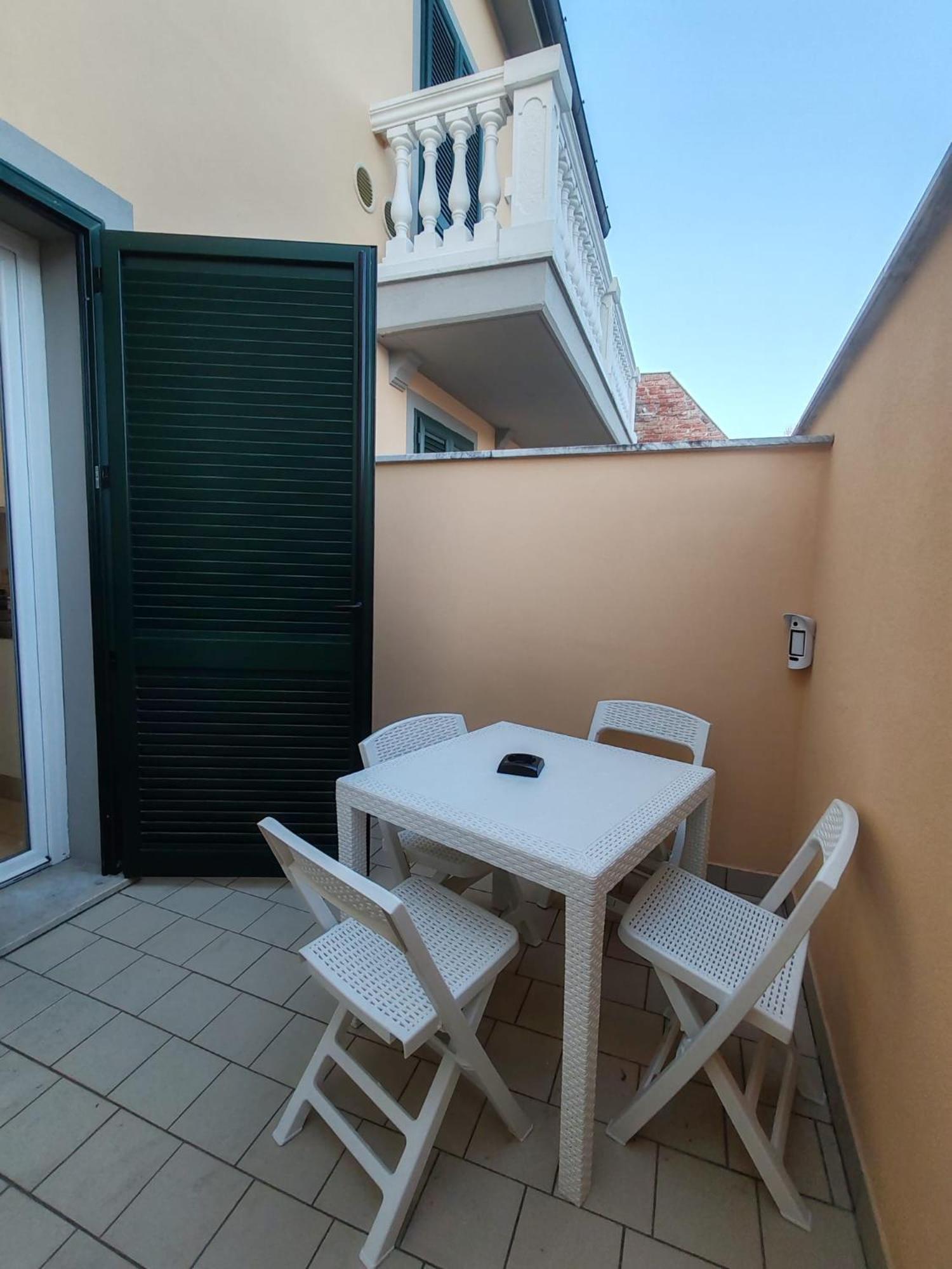 Ondina Apartment In Versilia Viareggio Ngoại thất bức ảnh